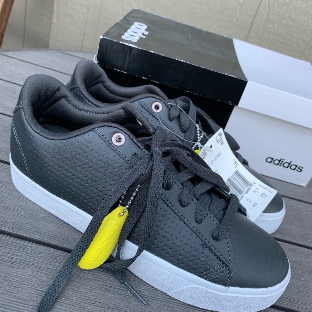 NWT Adidas Cloudfoam QT Clean Black Shoes